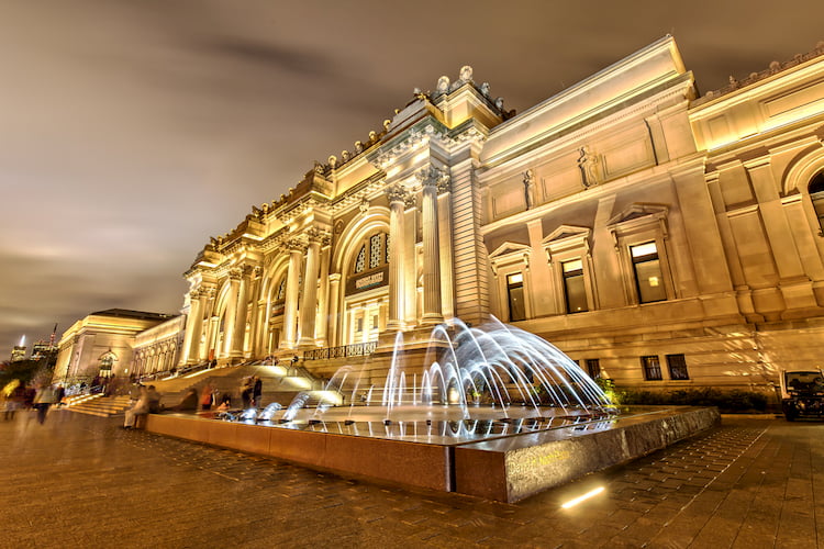 The Metropolitan Museum of Art at Night