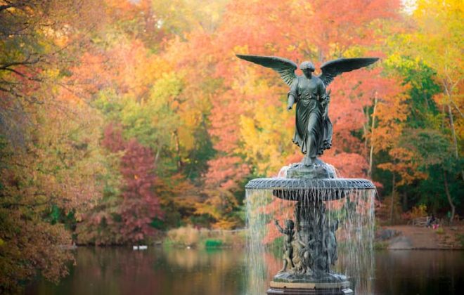 Bethesda Fountain statue